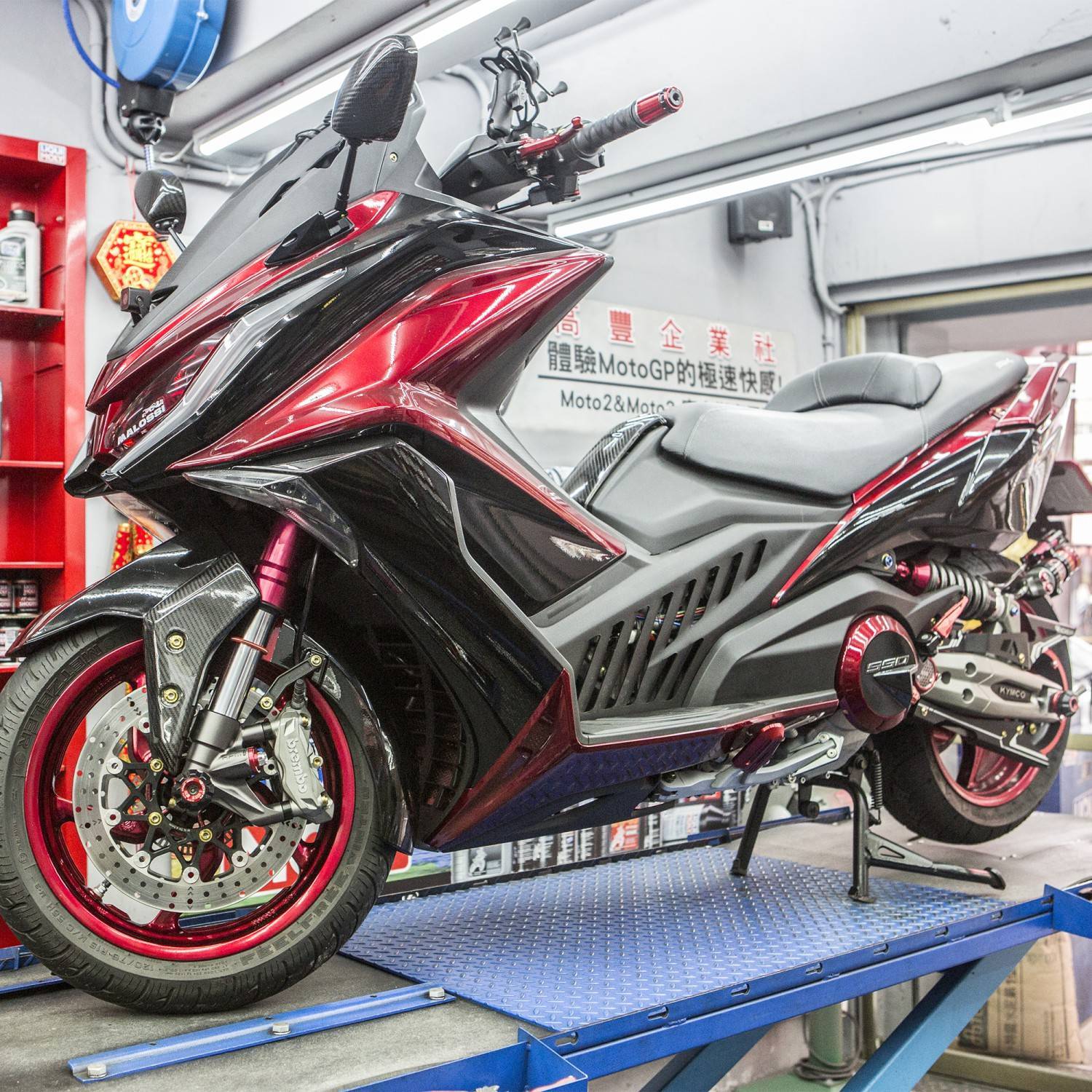 ULTRA 全可調倒叉前叉 AK550專用