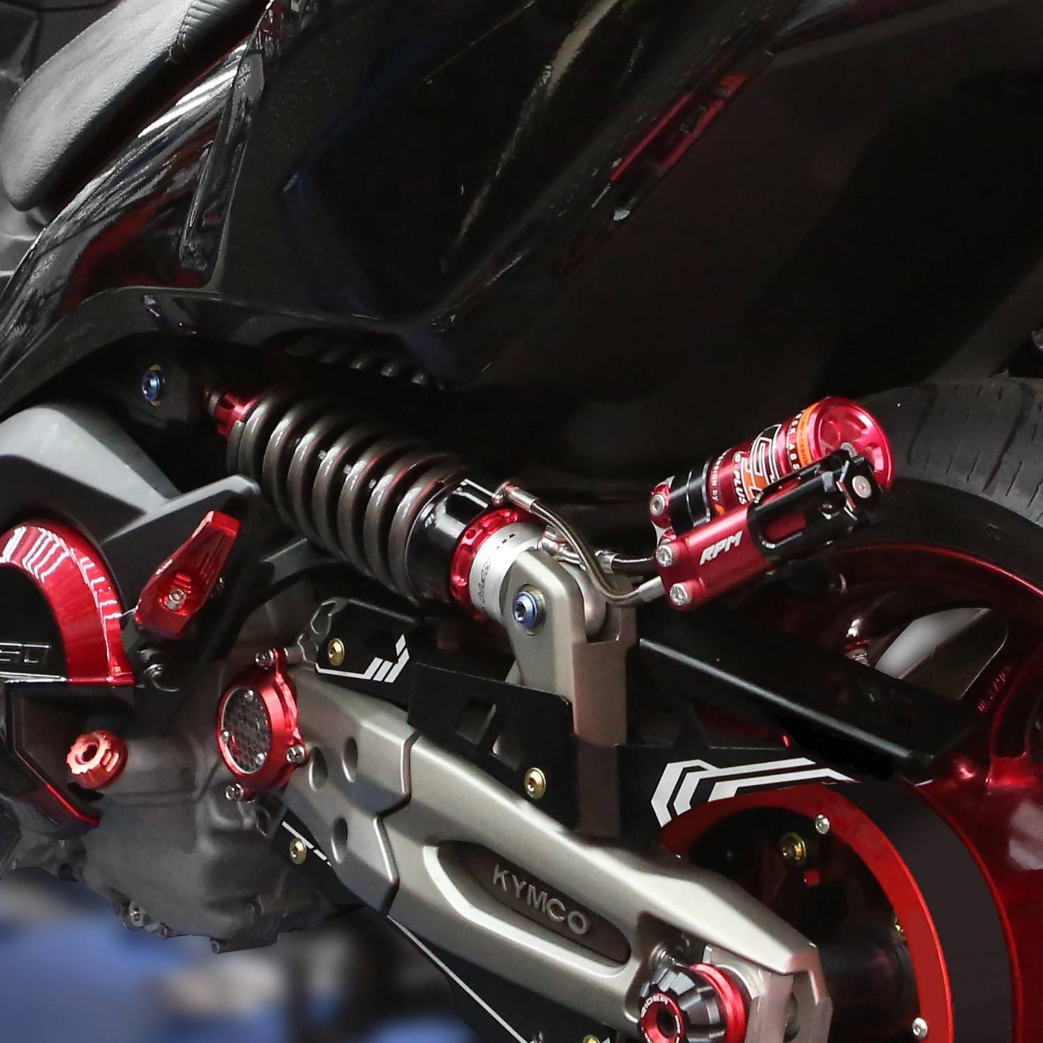 GII 全可調高低速 氣瓶中置後避震器(牽線氣瓶) AK550專用