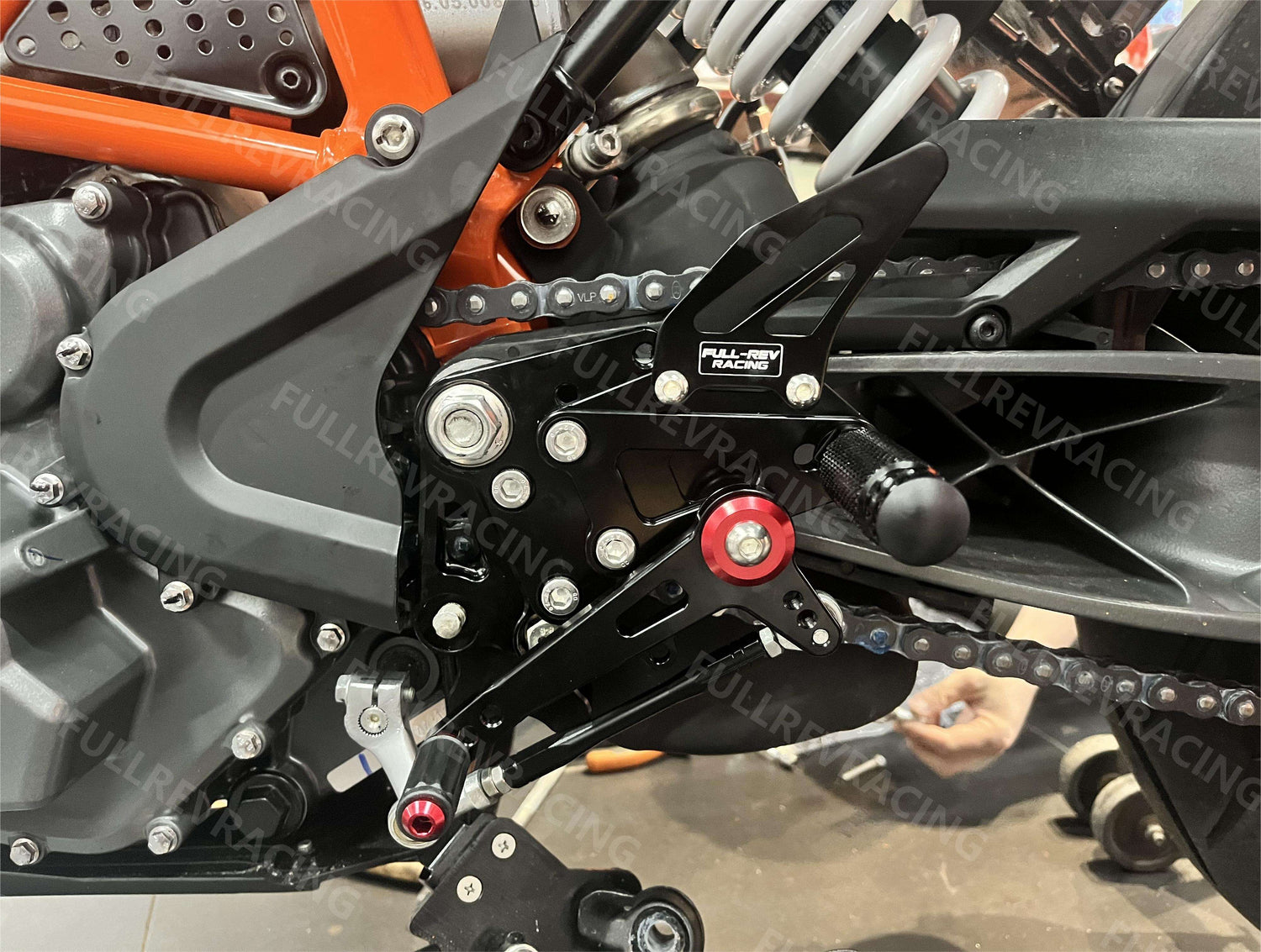 FULL-REV 改裝後移腳踏 KTM車款