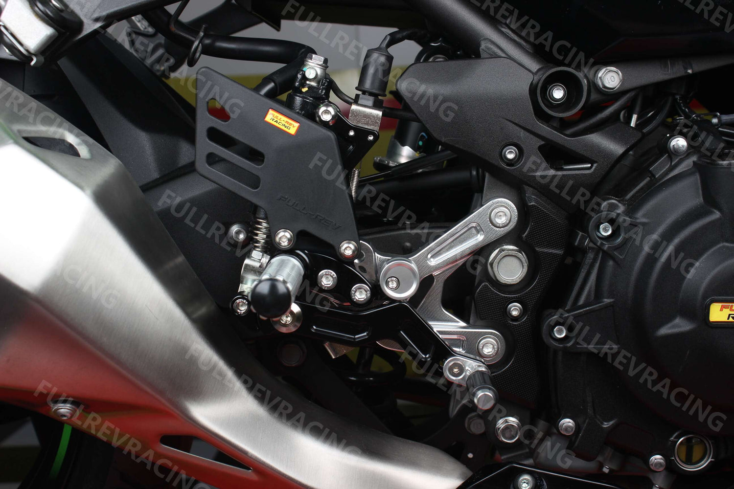 FULL-REV 改裝後移腳踏(Pro款) KAWASAKI車款