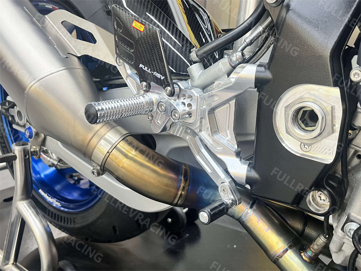 FULL-REV 改裝後移腳踏(Pro款) BMW車款