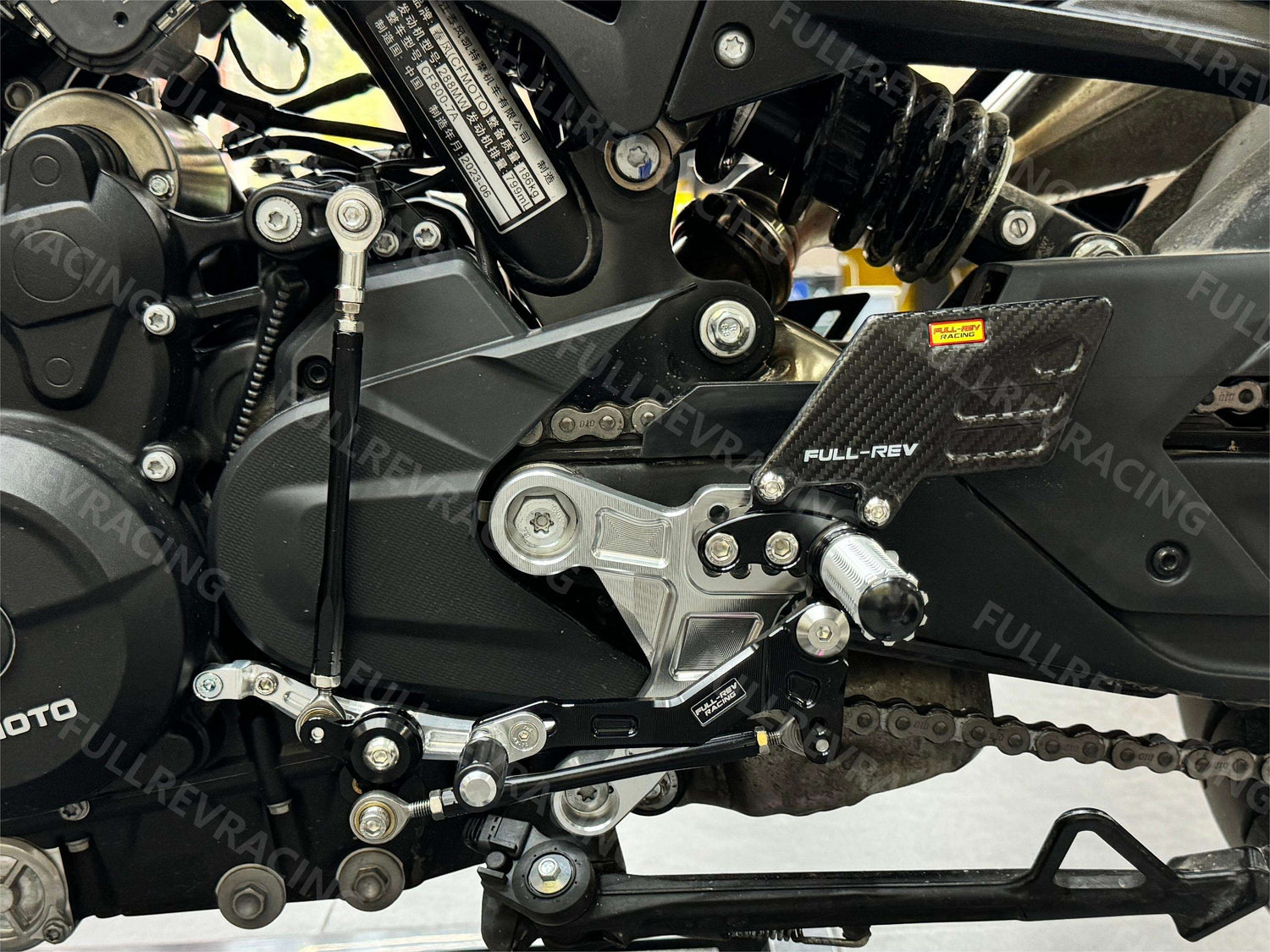 FULL-REV 改裝後移腳踏(Pro款) 春風CFMOTO車款