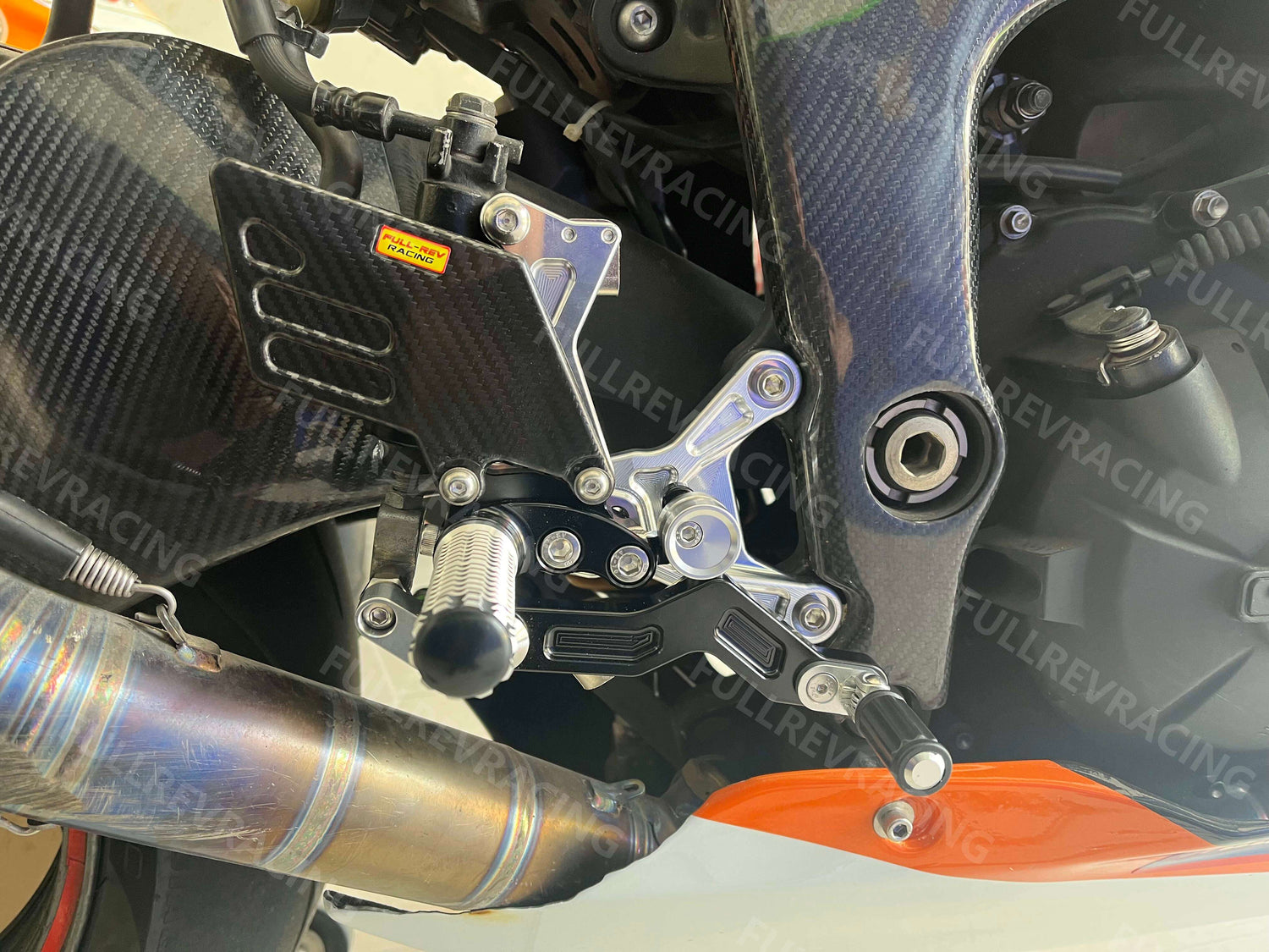 FULL-REV 改裝後移腳踏(Pro款) KAWASAKI車款