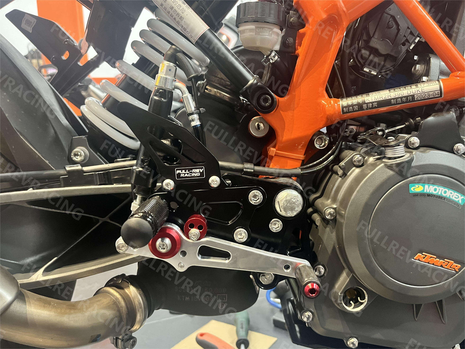 FULL-REV 改裝後移腳踏 KTM車款